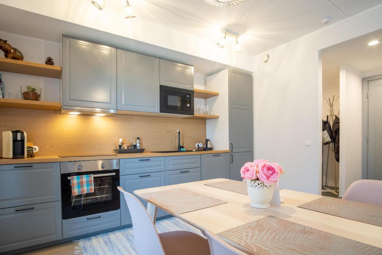 Dream Stay - Brand New Apartment With Balcony & Free Parking Tallin Exterior foto
